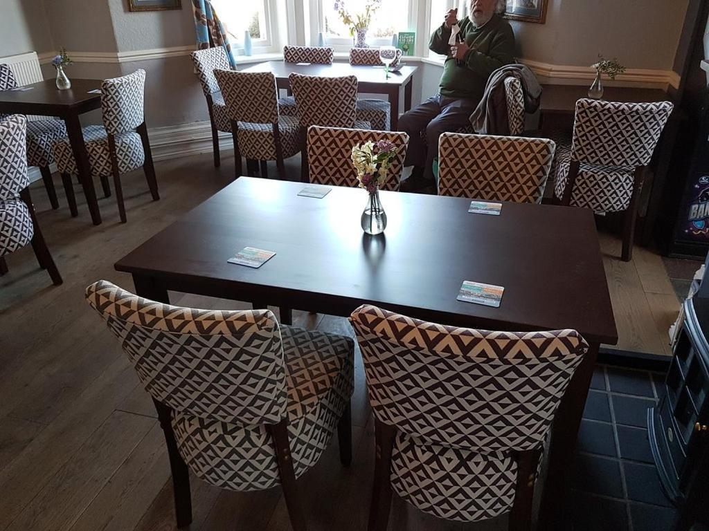 The Village Inn Bideford Bagian luar foto
