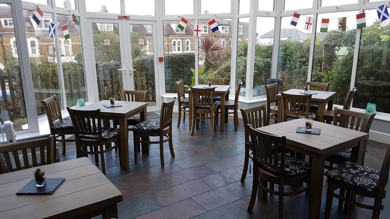 The Village Inn Bideford Bagian luar foto